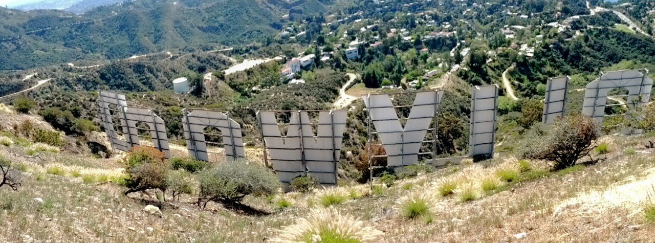 photo of the backside of the Hollywood Sign