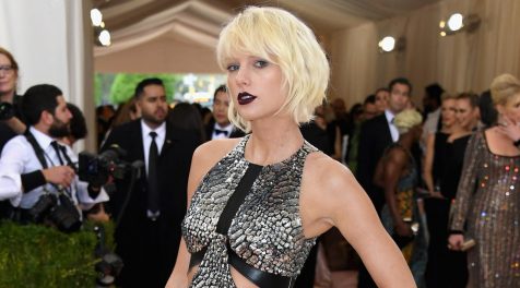 Taylor Swift rocks a metallic silver dress and strappy boots while walking the red carpet at the 2016 Met Gala held at the Metropolitan Museum of Art on Monday (May 2) in New York City. The 26-year-old singer is one of the co-chairs at the event this evening alongside Idris Elba, Vogue editor Anna Wintour, and Apple exec Jonathan Ive. This year’s Costume Institute Gala Benefit celebrates the opening of the Manus x Machina: Fashion in an Age of Technology exhibition. FYI: Taylor is wearing a Louis Vuitton dress, boots, and clutch, Mattia Cielo earrings, an Eva Fehren ear cuff and rings, and a Borgioni white diamond ring.