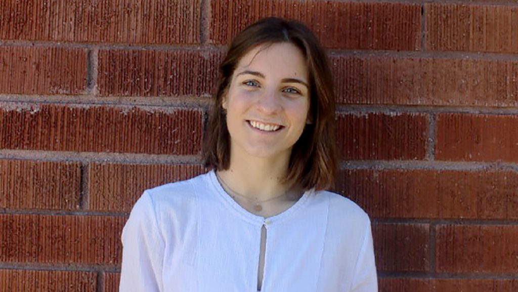 headshot of artist Anna Reilly